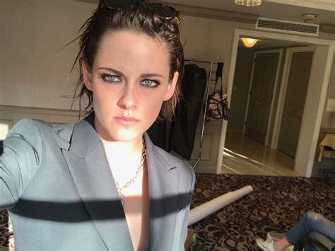 kristen stewart leak|Kristen Stewart nude photo leak: Star threatens to take legal。